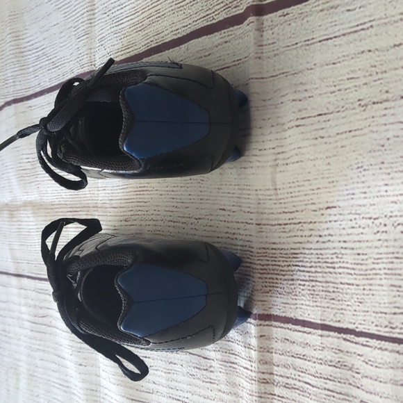 Adidas soccer cleats ⚽ - Picture 5 of 7